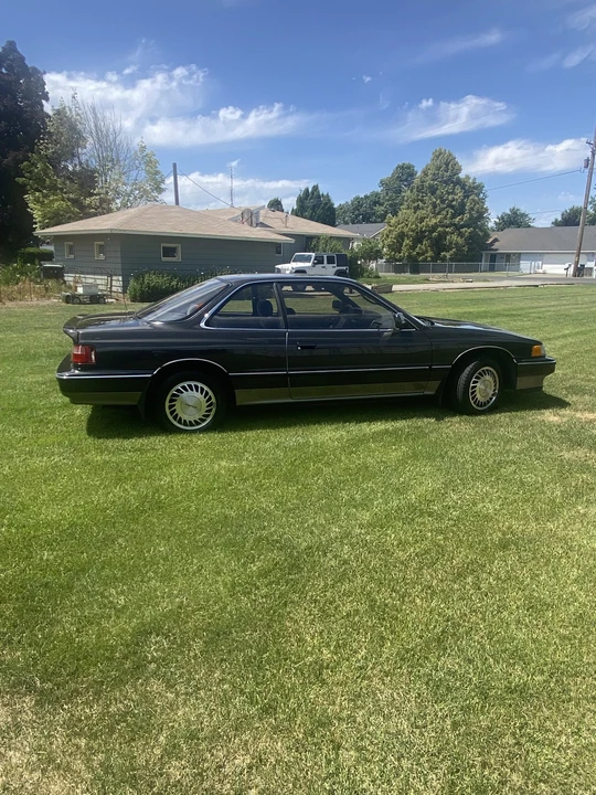 1990 Acura Legend 1st Gen - Image 9 of 31