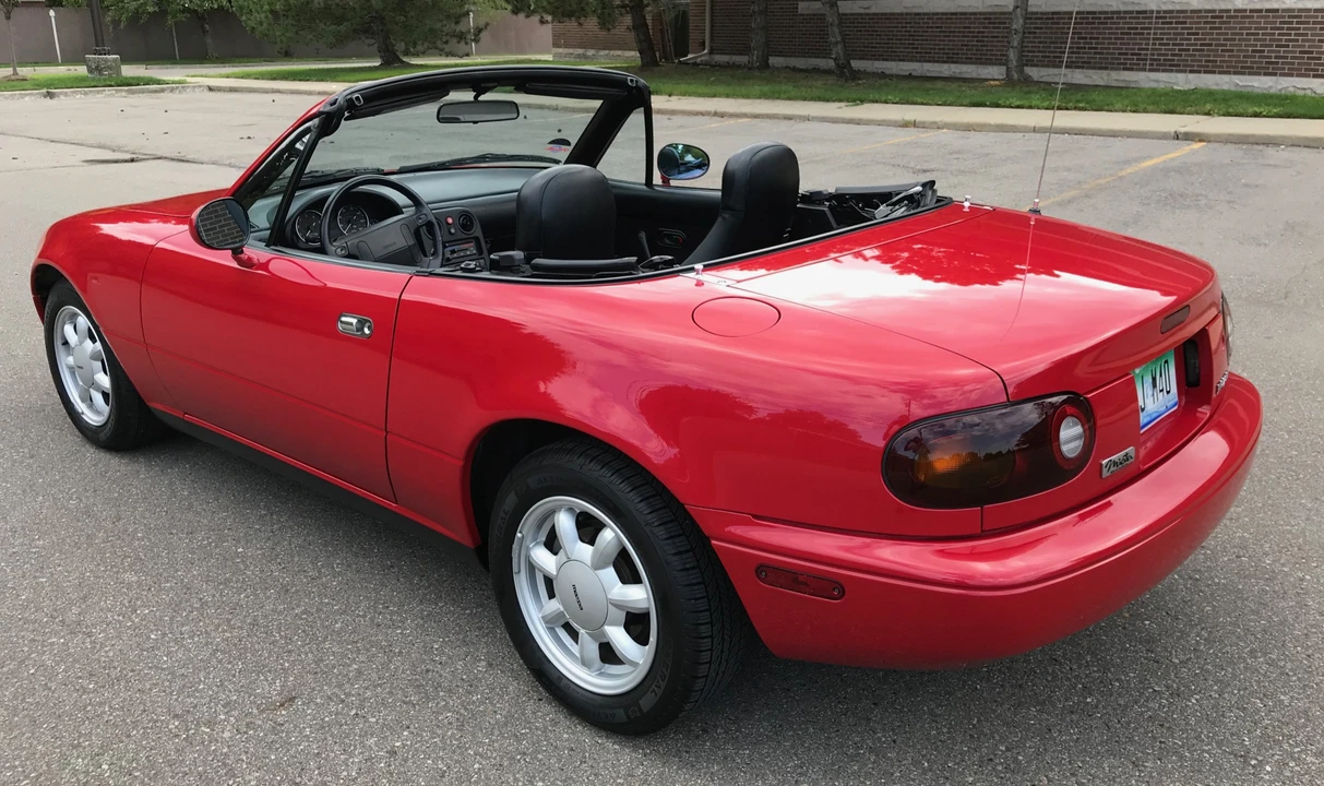 1990 Mazda NA MX-5 Miata - Image 4 of 31