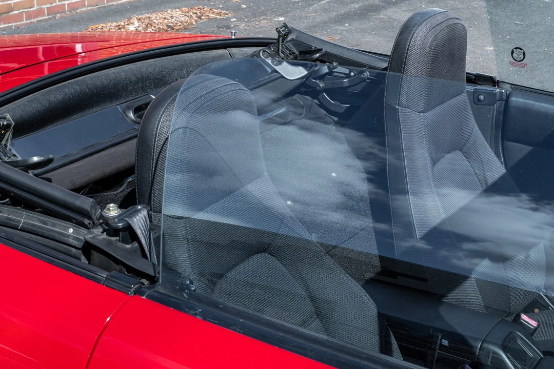 1990 Mazda NA MX-5 Miata - Image 24 of 31