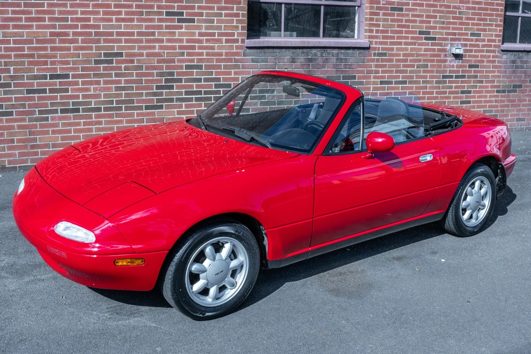 1990 Mazda NA MX-5 Miata - Image 13 of 31