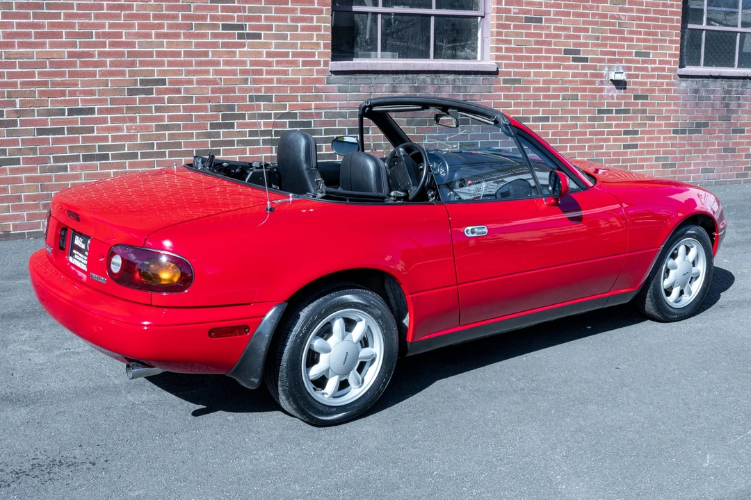 1990 Mazda NA MX-5 Miata - Image 19 of 31