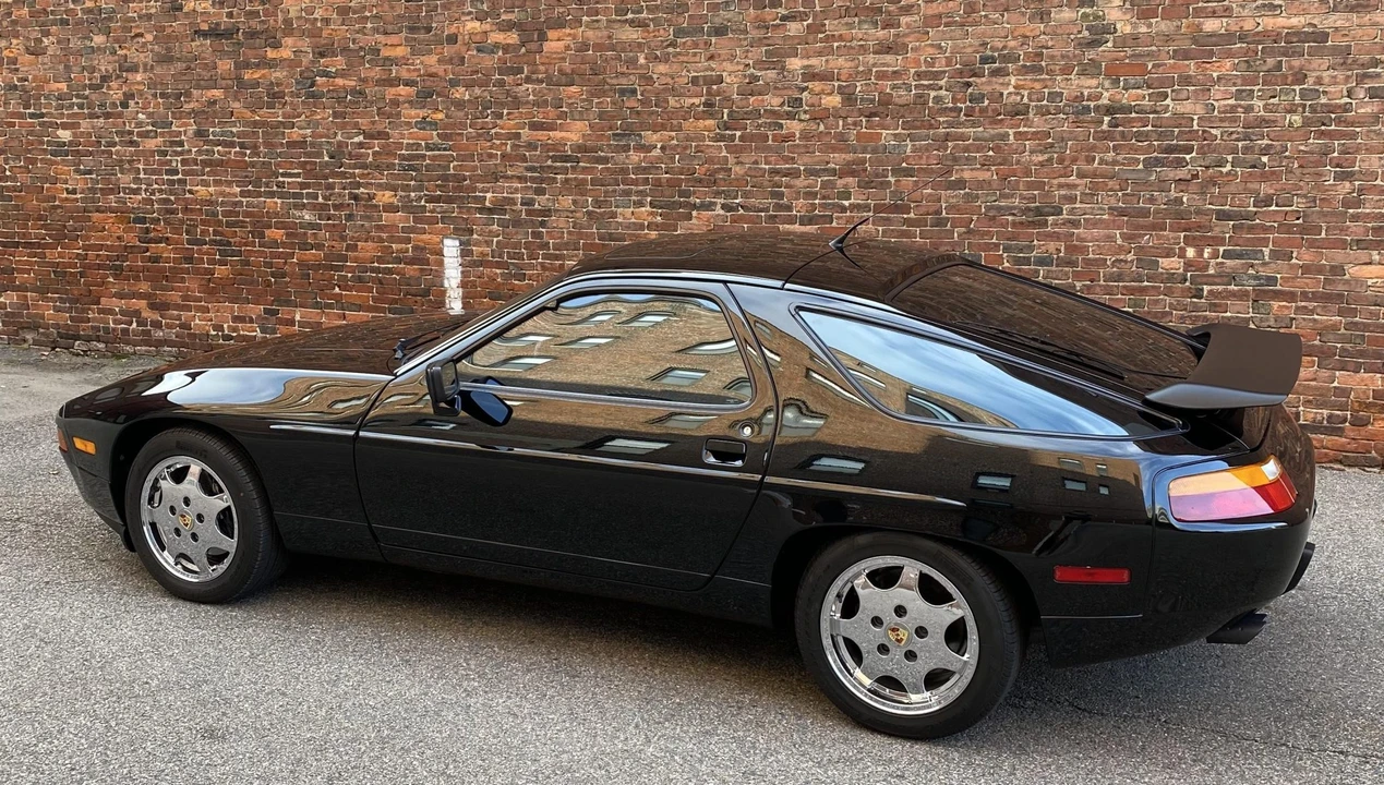 1990 Porsche 928 GT - Image 12 of 31