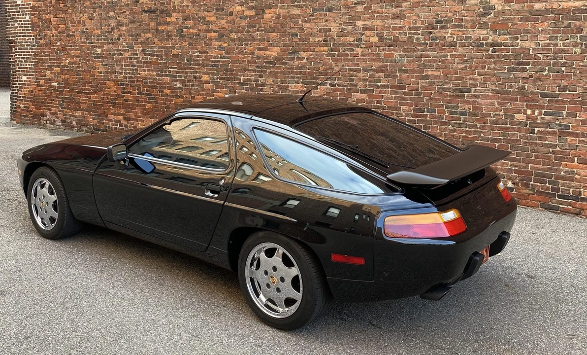 1990 Porsche 928 GT - Image 13 of 31