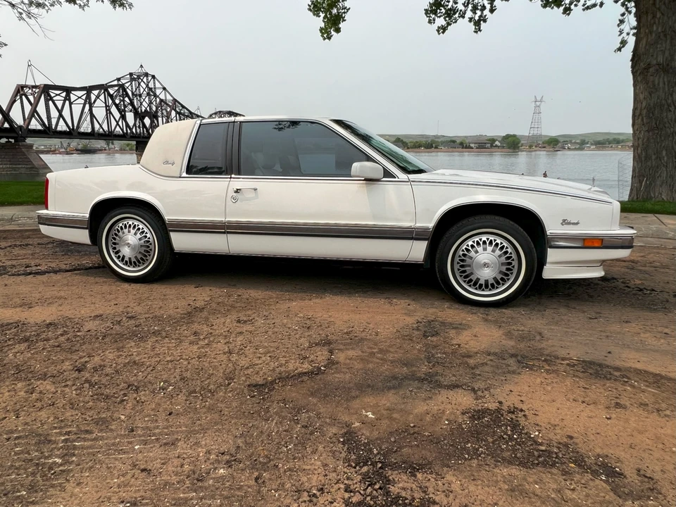 1991 Cadillac Eldorado 11th Gen - Image 30 of 31