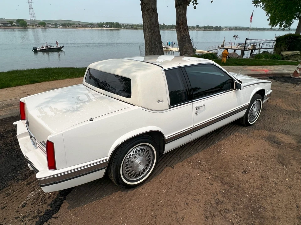 1991 Cadillac Eldorado 11th Gen - Image 22 of 31