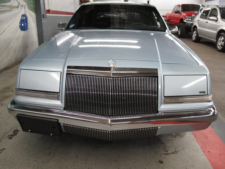 1991 Chrysler Imperial - Image 9 of 31