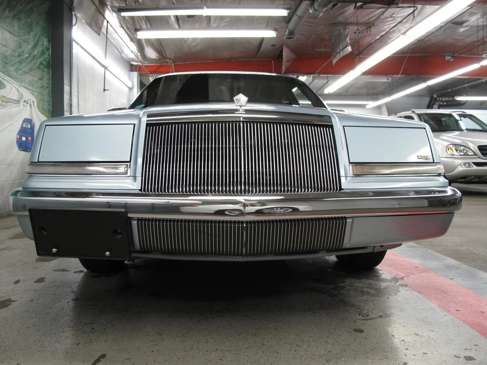 1991 Chrysler Imperial - Image 10 of 31