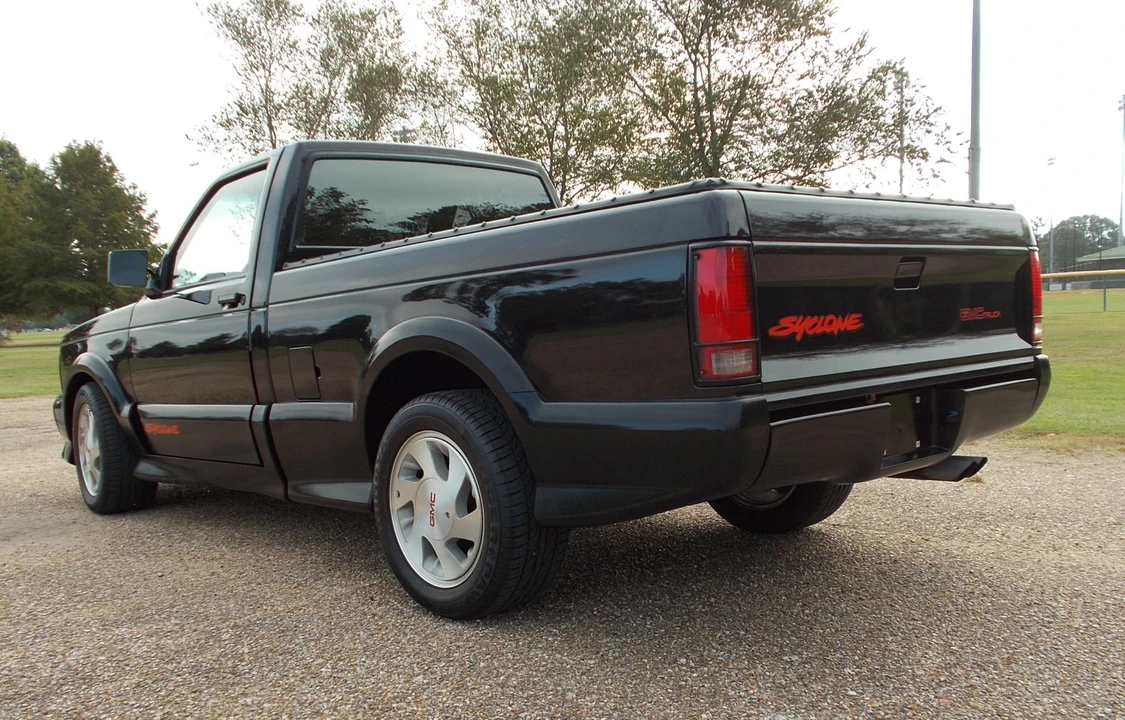 1991 GMC Syclone - Image 25 of 31