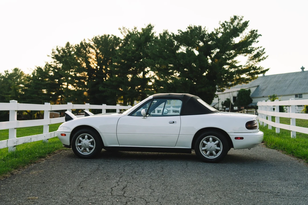 1991 Mazda NA MX-5 Miata - Image 8 of 31