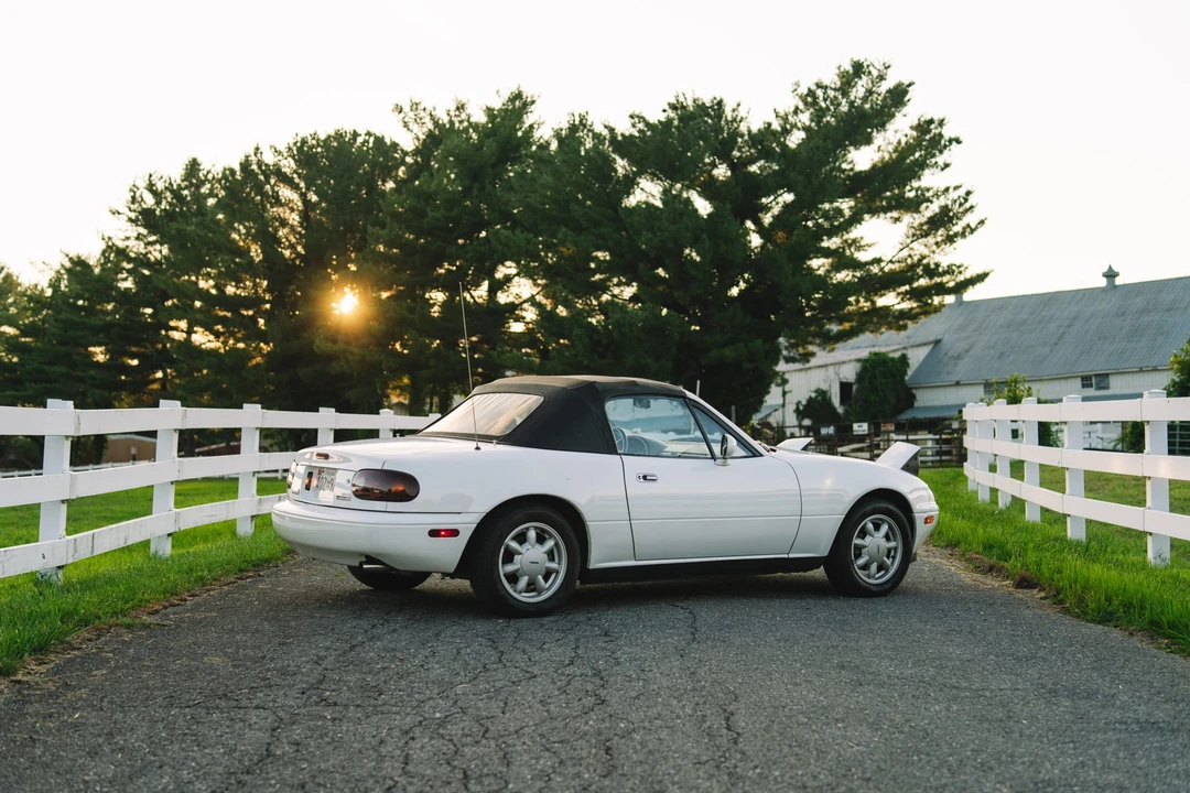 1991 Mazda NA MX-5 Miata - Image 13 of 31