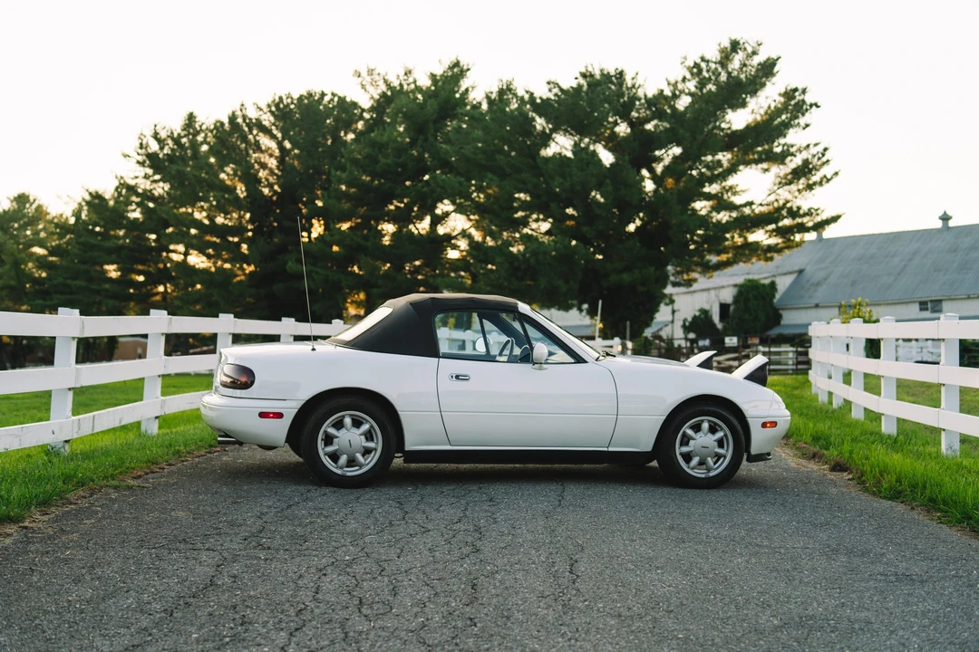 1991 Mazda NA MX-5 Miata - Image 14 of 31