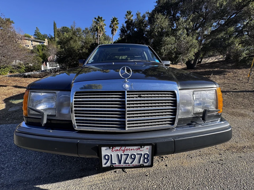 1991 Mercedes-Benz W124 E-Class - Image 25 of 31