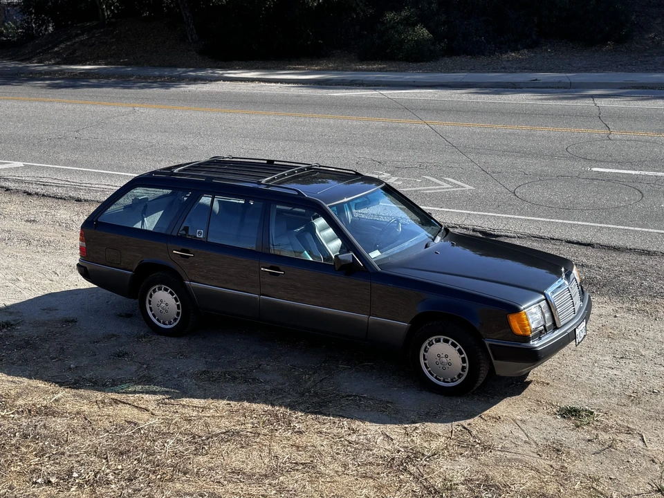 1991 Mercedes-Benz W124 E-Class - Image 2 of 31