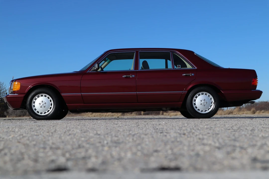 1991 Mercedes-Benz W126 S-Class Sedan - Image 3 of 31