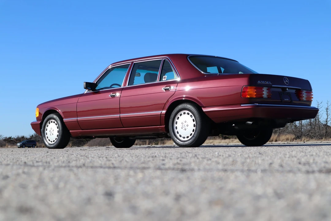 1991 Mercedes-Benz W126 S-Class Sedan - Image 4 of 31