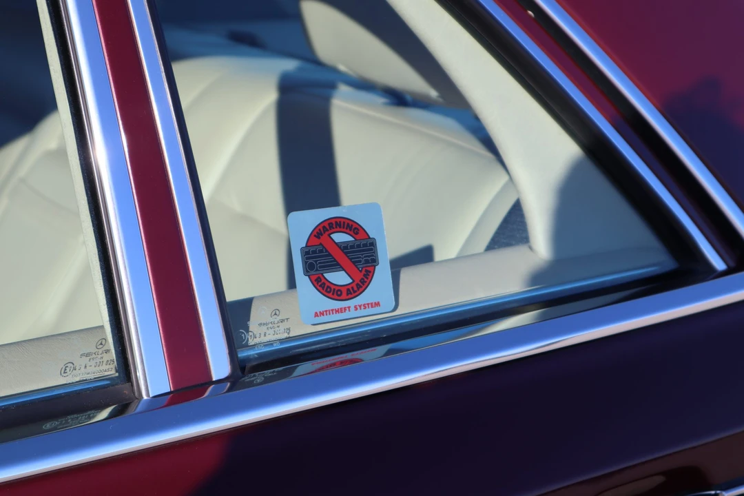 1991 Mercedes-Benz W126 S-Class Sedan - Image 30 of 31