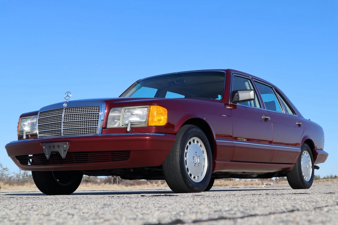 1991 Mercedes-Benz W126 S-Class Sedan - Image 2 of 31