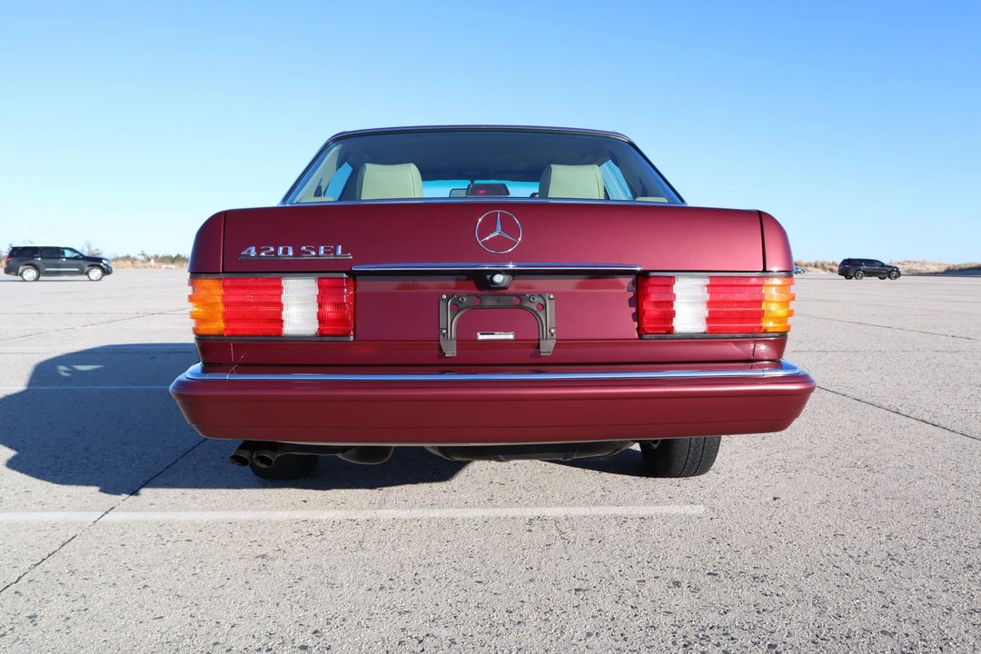 1991 Mercedes-Benz W126 S-Class Sedan - Image 10 of 31