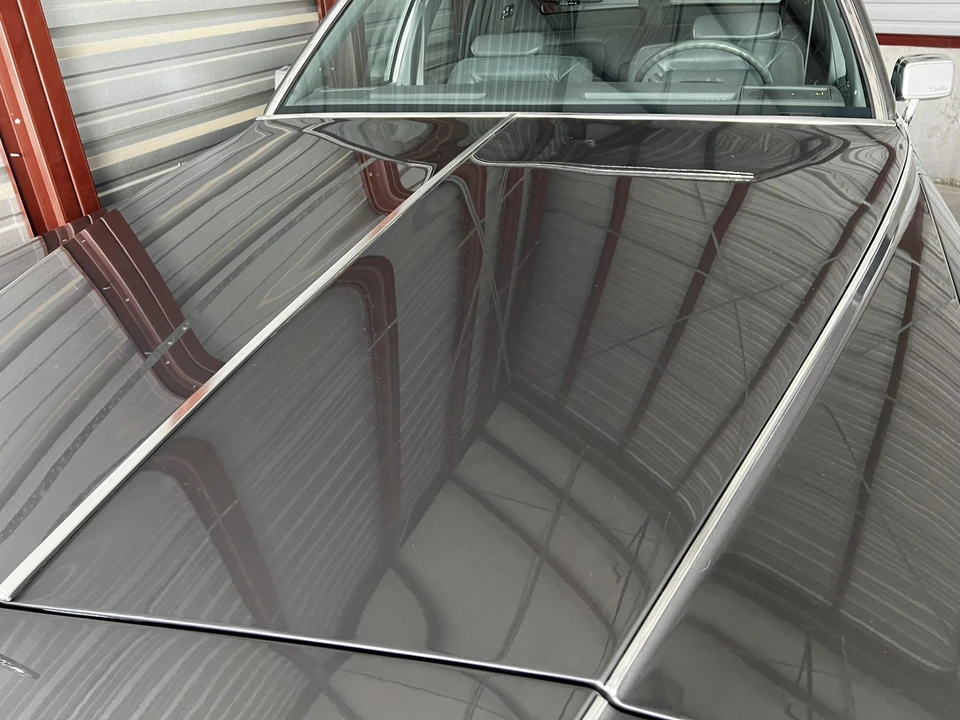 1992 Cadillac Brougham - Image 17 of 31