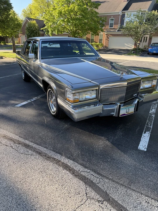 1992 Cadillac Brougham - Image 5 of 31