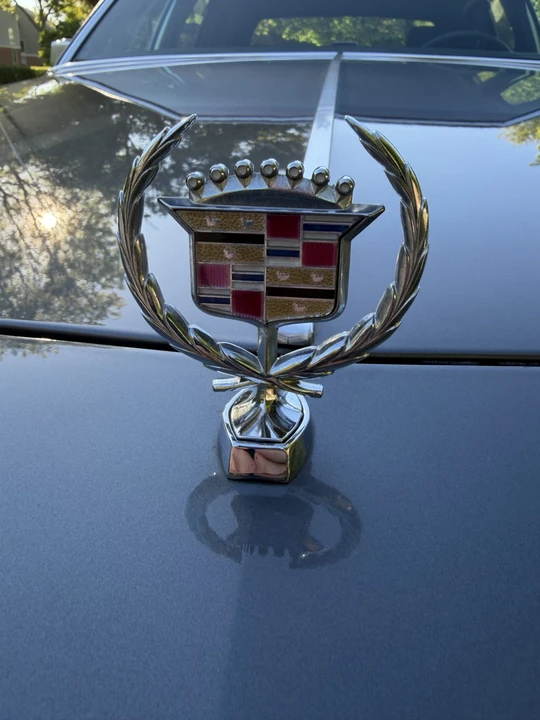 1992 Cadillac Brougham - Image 16 of 31