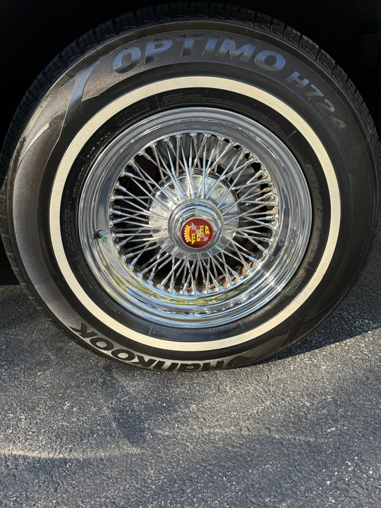 1992 Cadillac Brougham - Image 18 of 31