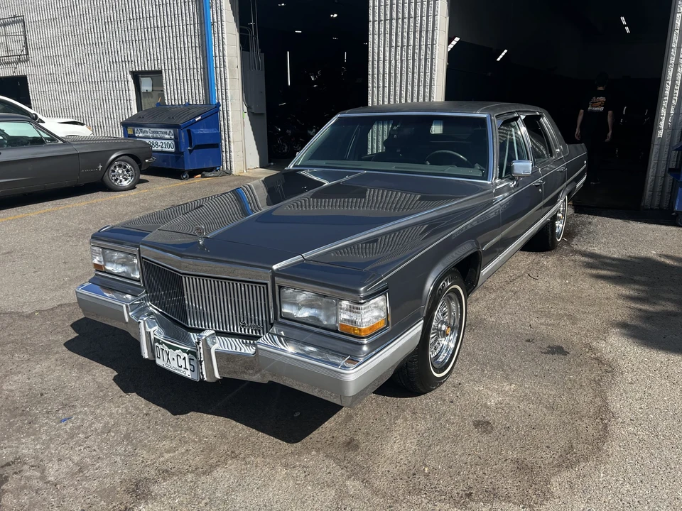 1992 Cadillac Brougham - Image 8 of 31