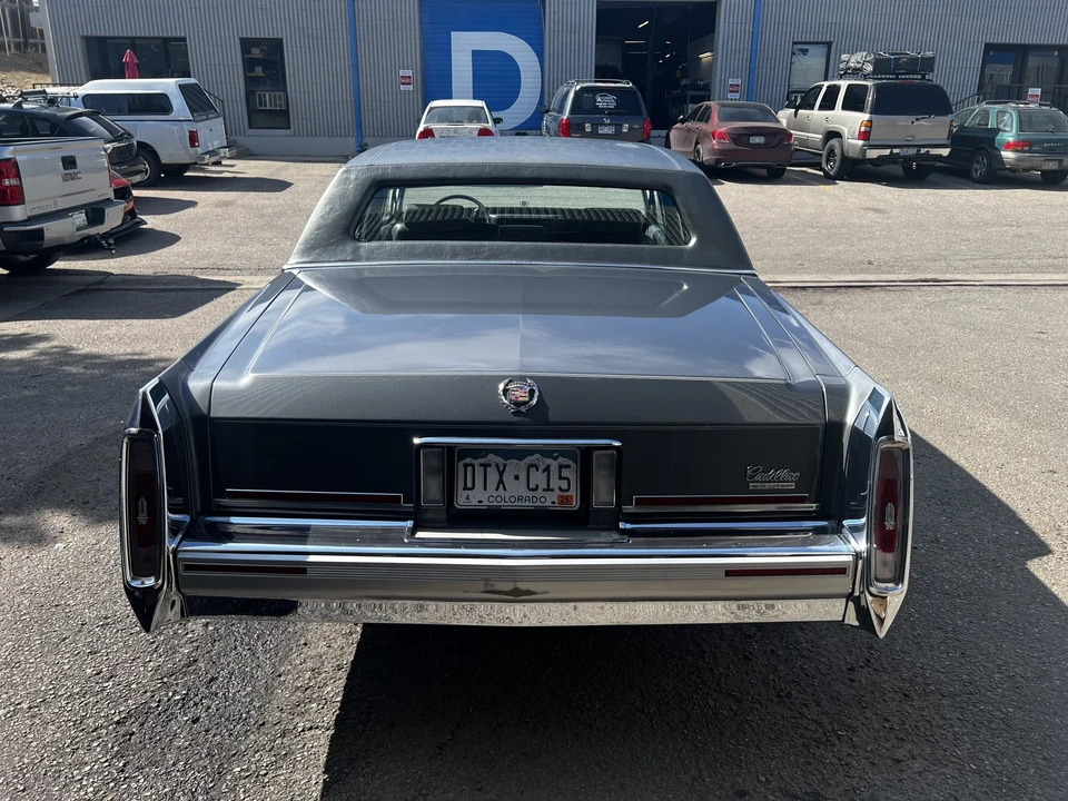 1992 Cadillac Brougham - Image 5 of 31