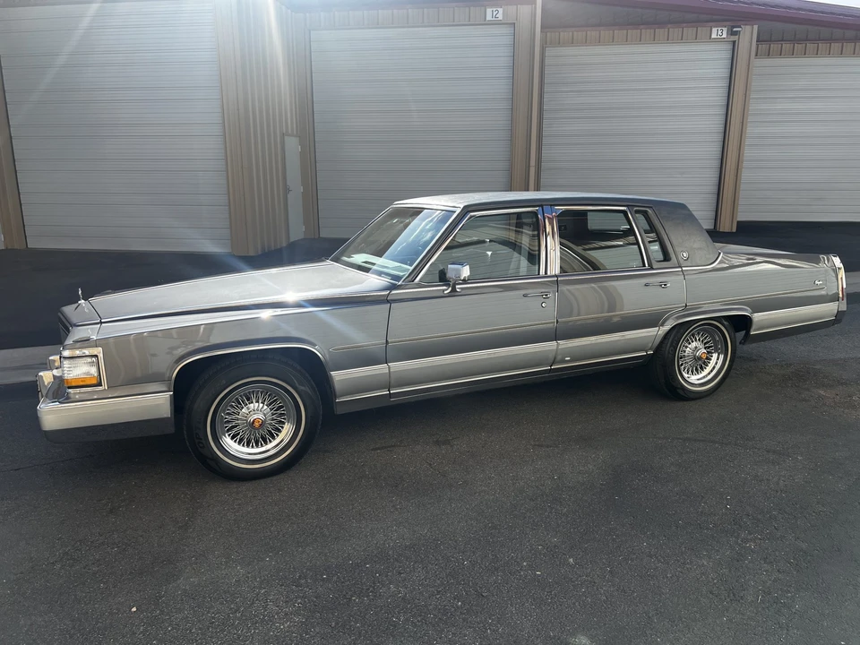 1992 Cadillac Brougham - Image 6 of 31
