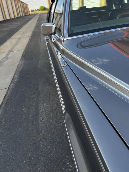 1992 Cadillac Brougham - Image 16 of 31
