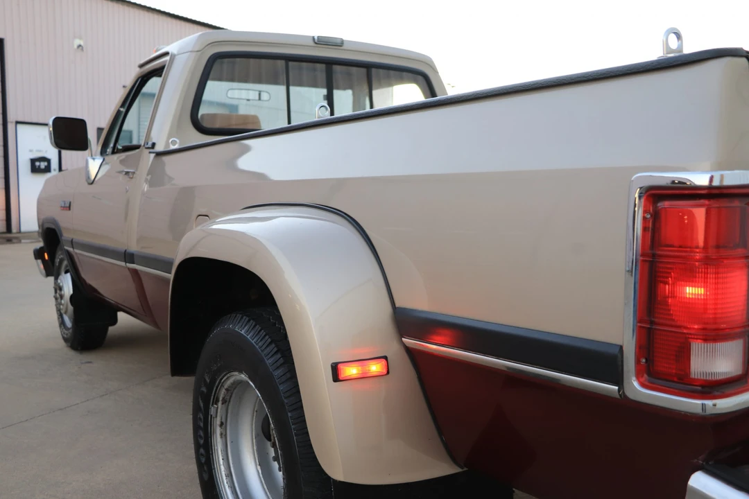 1992 Dodge Ram 1st Gen - Image 28 of 31