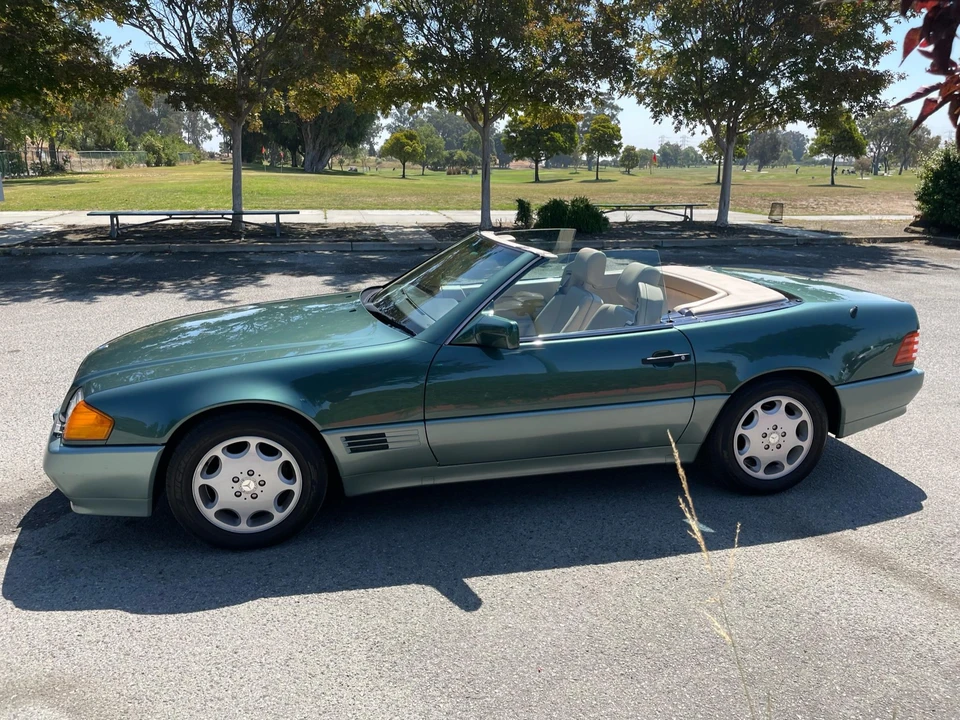 1993 Mercedes-Benz R129 SL-Class - Image 2 of 31