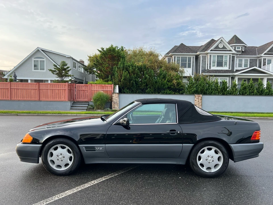1993 Mercedes-Benz R129 SL-Class - Image 2 of 31