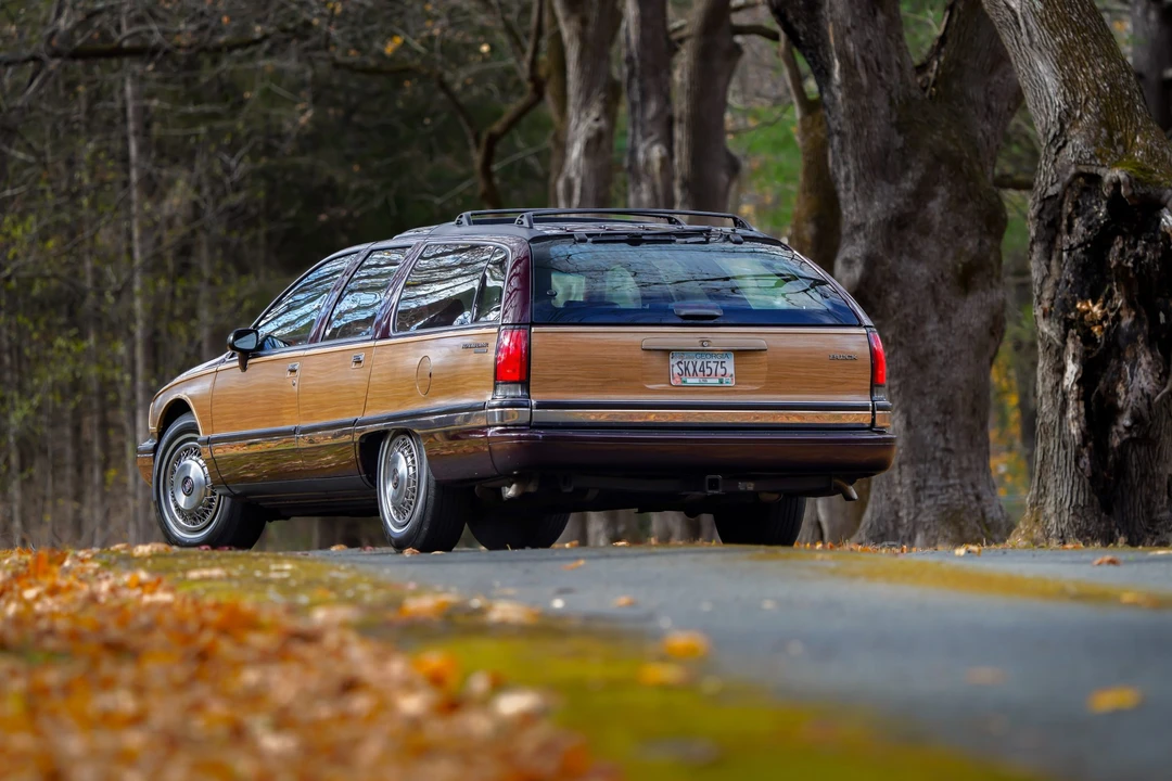 1994 Buick Roadmaster - Image 11 of 31