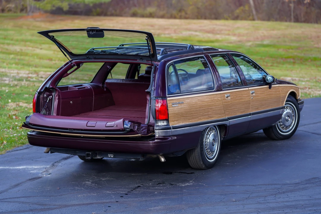 1994 Buick Roadmaster - Image 23 of 31