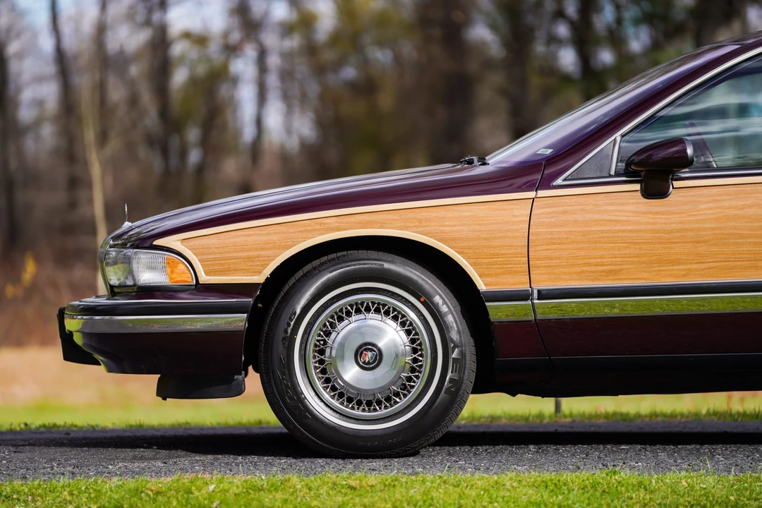 1994 Buick Roadmaster - Image 29 of 31