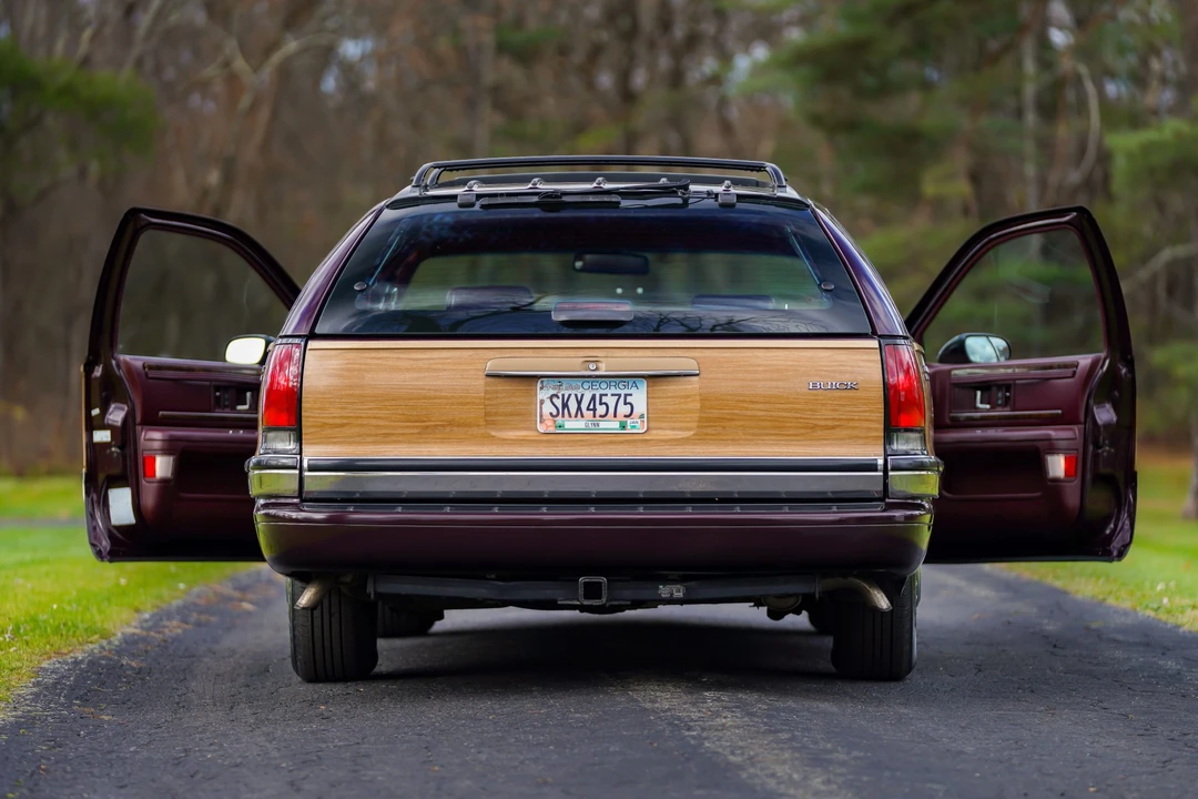 1994 Buick Roadmaster - Image 24 of 31