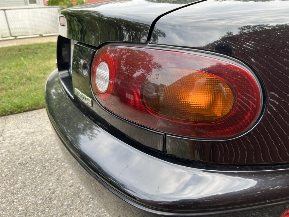 1995 Mazda NA MX-5 Miata - Image 24 of 31