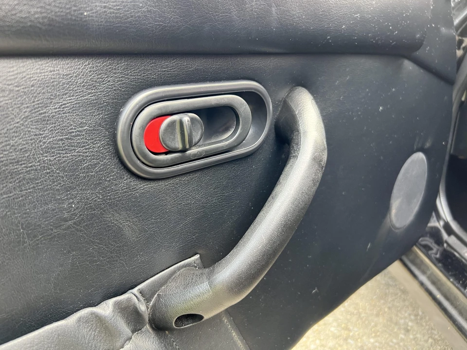 1995 Mazda NA MX-5 Miata - Image 30 of 31