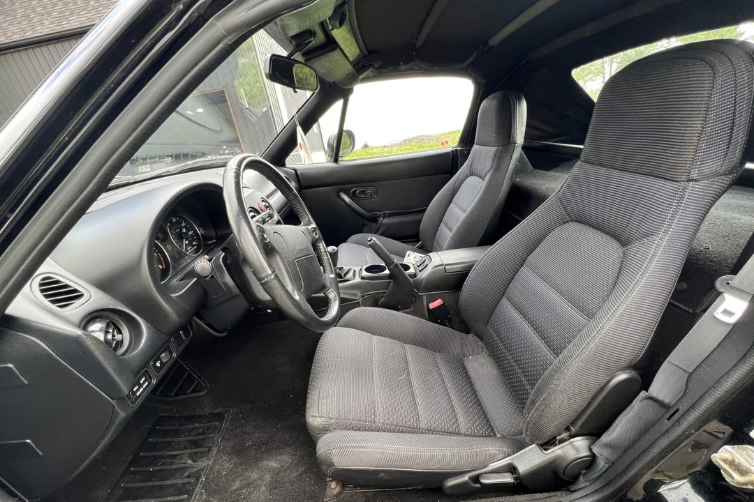 1995 Mazda NA MX-5 Miata - Image 28 of 31