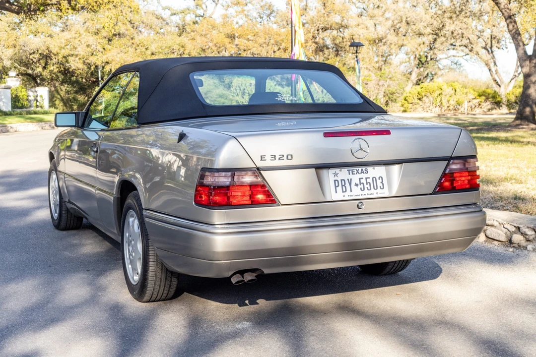 1995 Mercedes-Benz W124 E-Class - Image 12 of 31