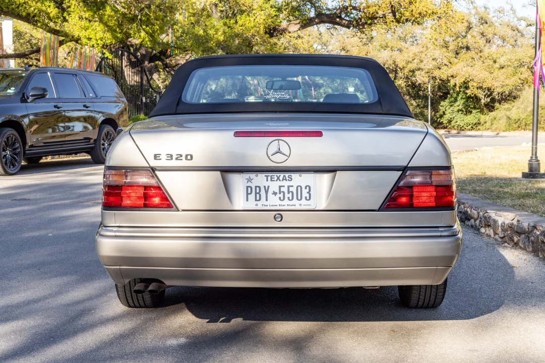 1995 Mercedes-Benz W124 E-Class - Image 16 of 31
