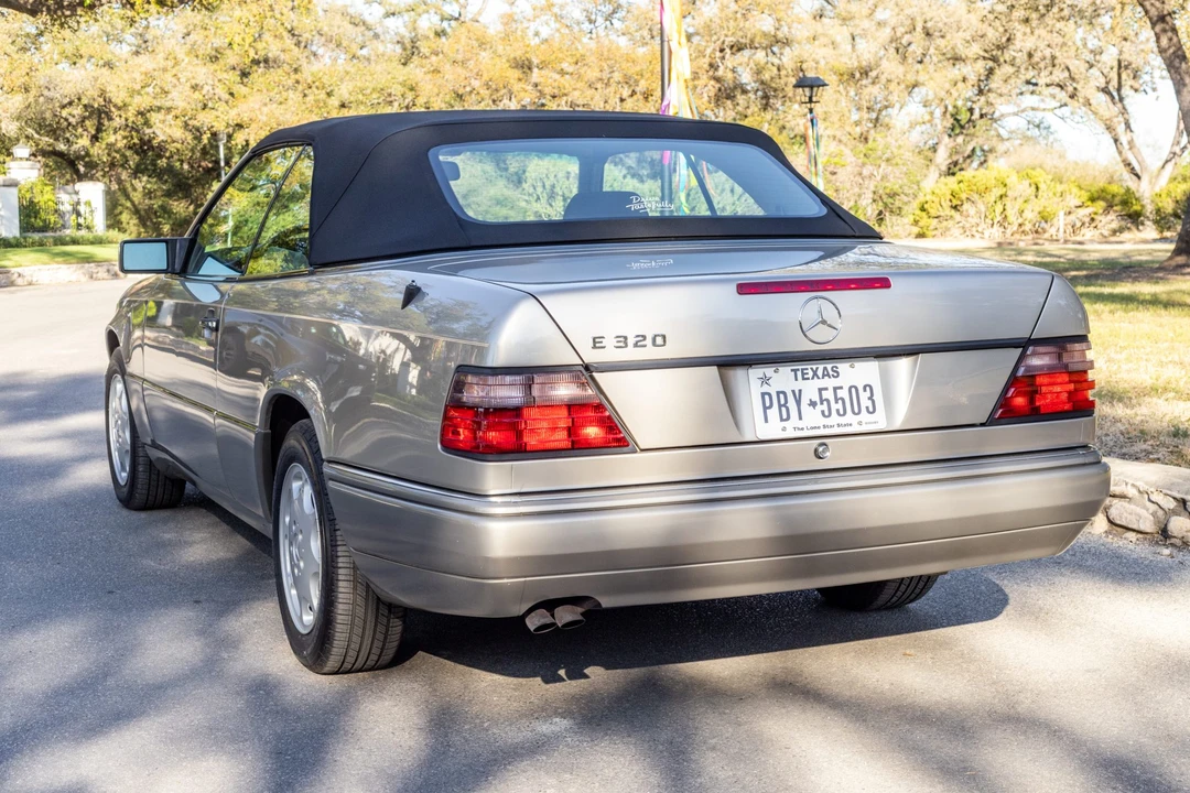 1995 Mercedes-Benz W124 E-Class - Image 14 of 31