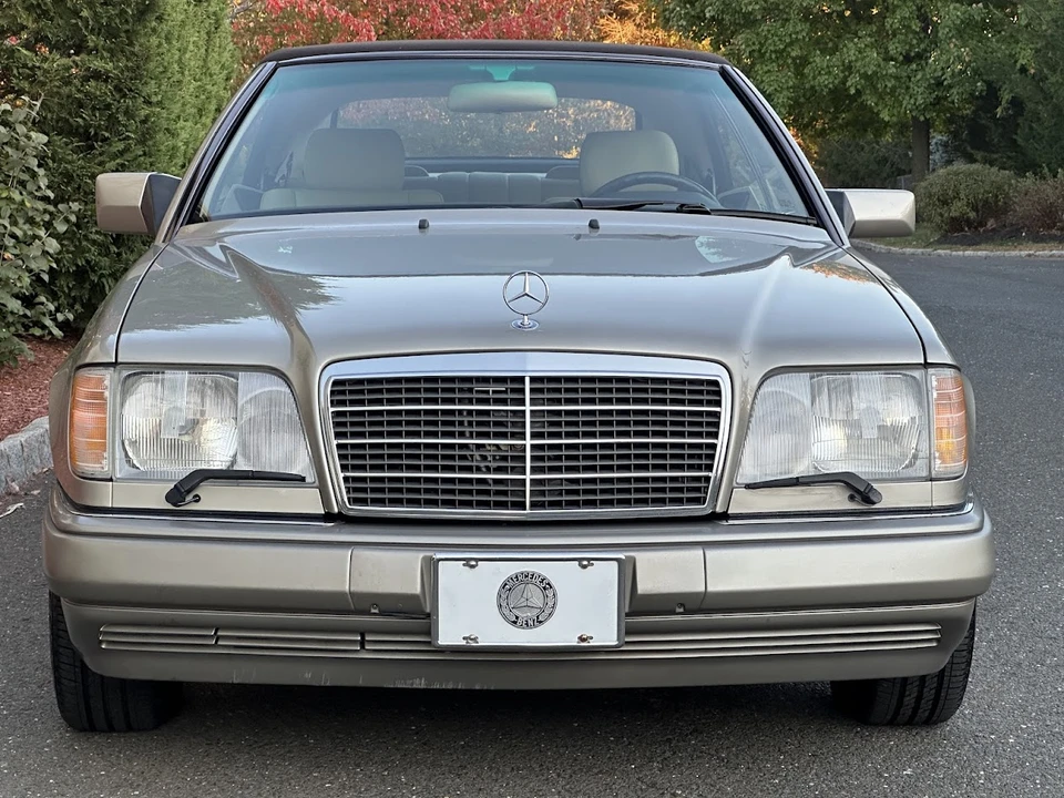 1995 Mercedes-Benz W124 E-Class - Image 18 of 31