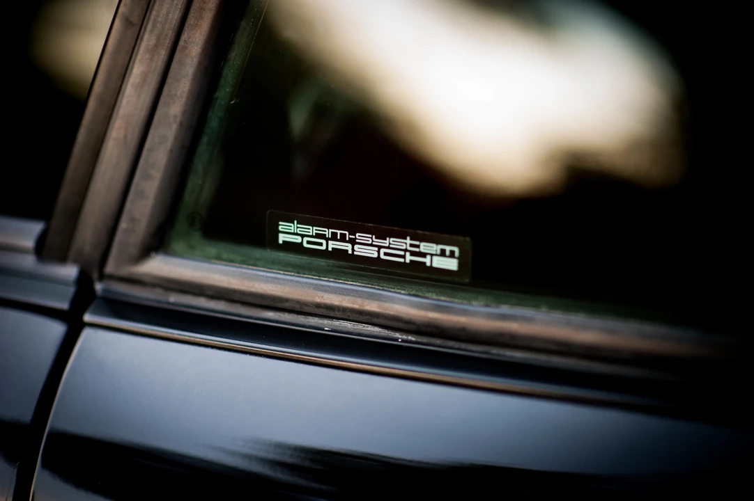 1995 Porsche 993 Carrera - Image 23 of 31