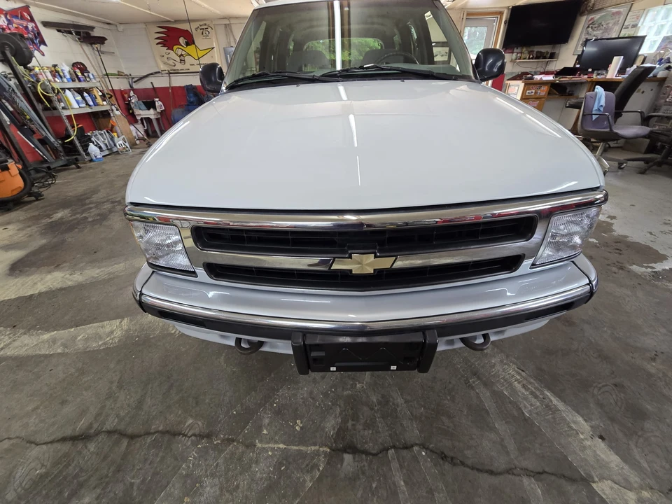 1996 Chevrolet S-10 Blazer 2nd Gen - Image 10 of 31