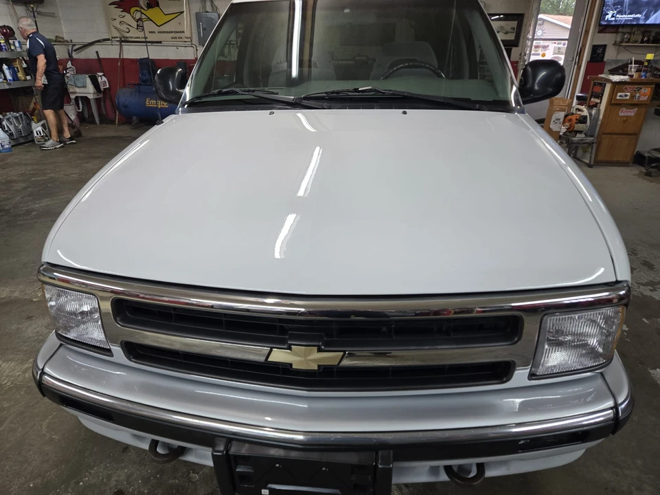 1996 Chevrolet S-10 Blazer 2nd Gen - Image 11 of 31