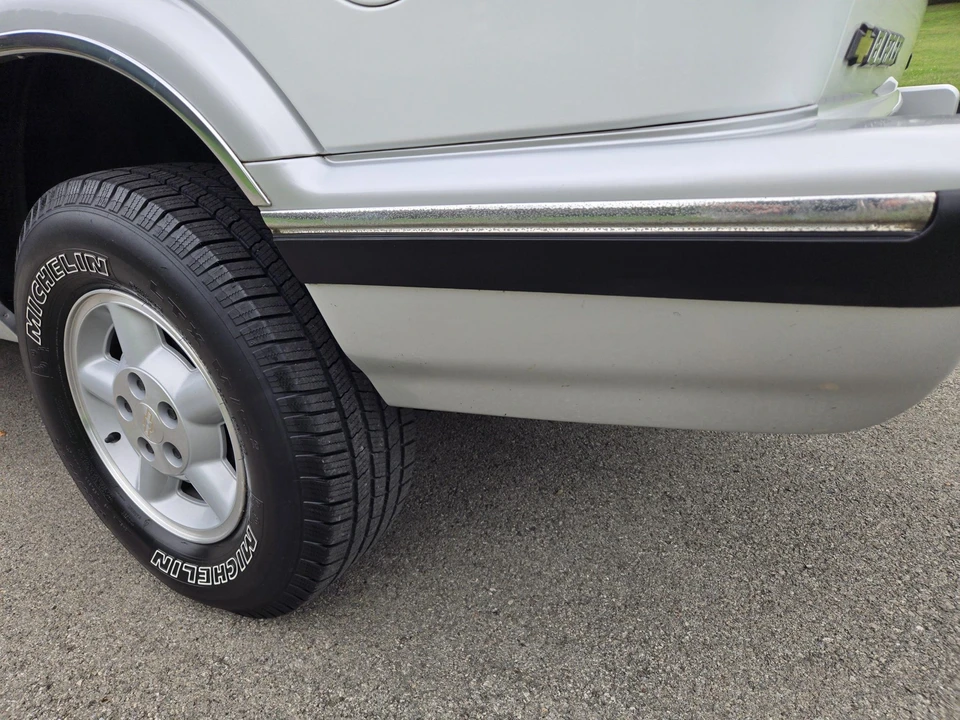 1996 Chevrolet S-10 Blazer 2nd Gen - Image 30 of 31