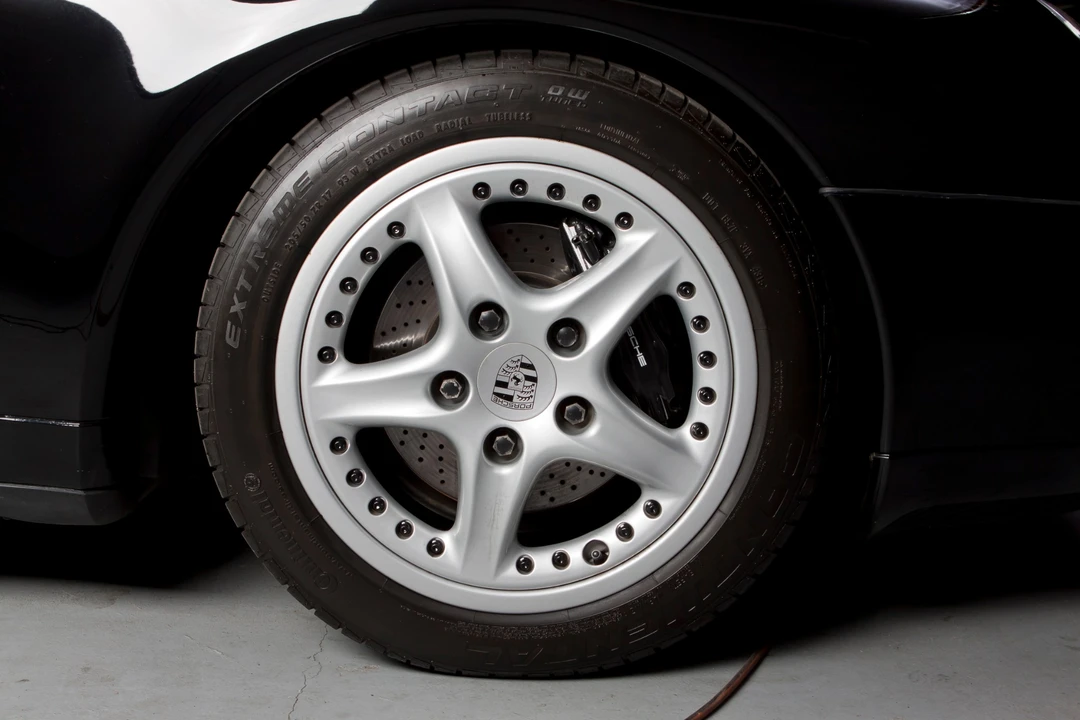 1996 Porsche 993 Carrera - Image 9 of 31