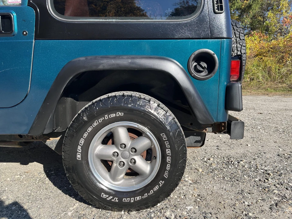1998 Jeep TJ Wrangler - Image 17 of 31